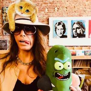 Meet your Posher, Julie ann